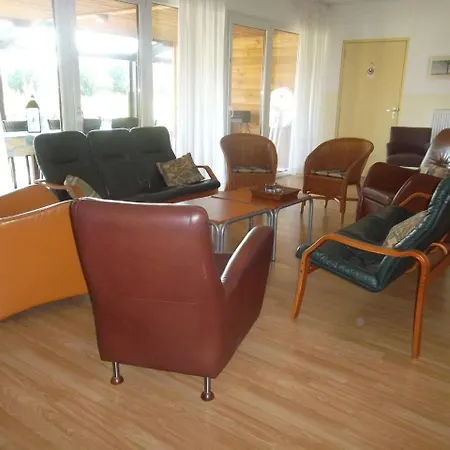 Holiday home Holiday Vakantiehuisjes De Betuwe 4